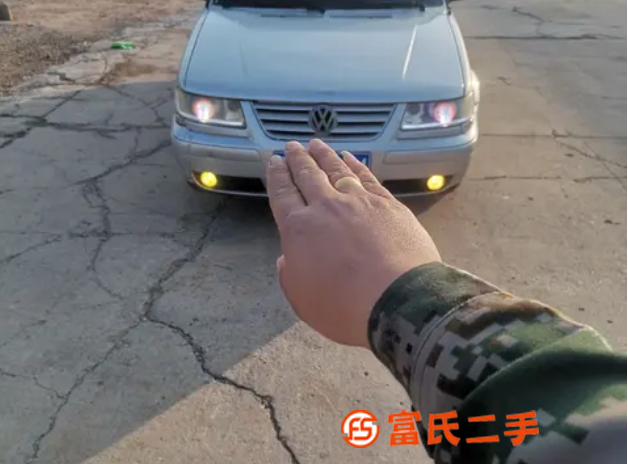 大众 捷达 2004款 1.6 手动 GIF 豪华版 