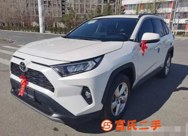 丰田RAV4 2020款 RAV4荣放 2.0 无级 两驱都 