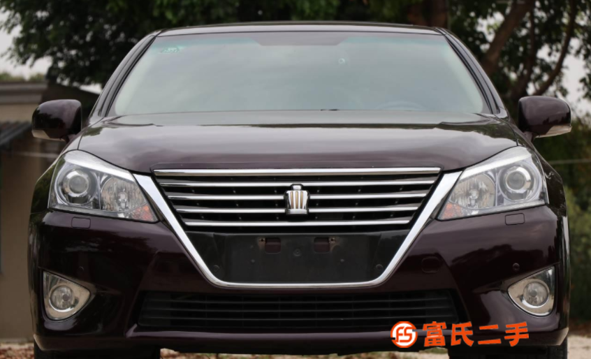 丰田 皇冠 2012款 2.5 手自一体 Royal 真皮版 
