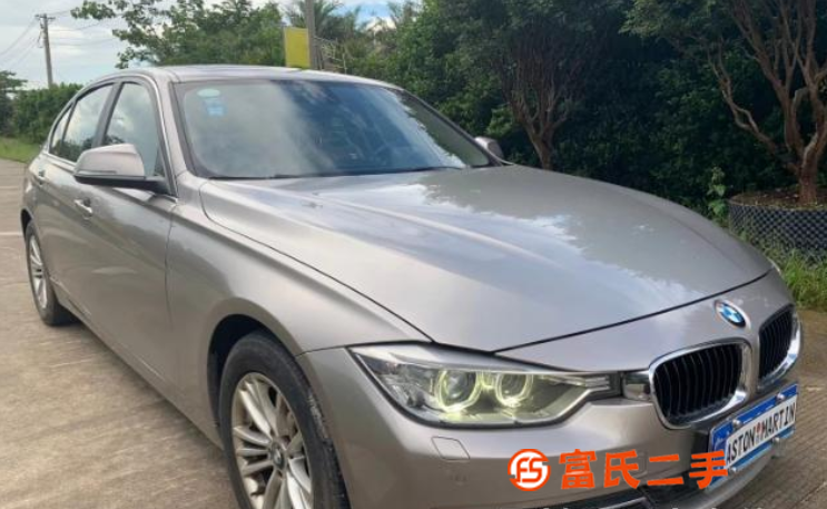 宝马3系 2013款 320i 2.0T 手自一体 运动设计 