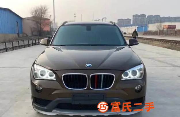 宝马X1 2015款 X1 xDrive20i 2.0T 手 