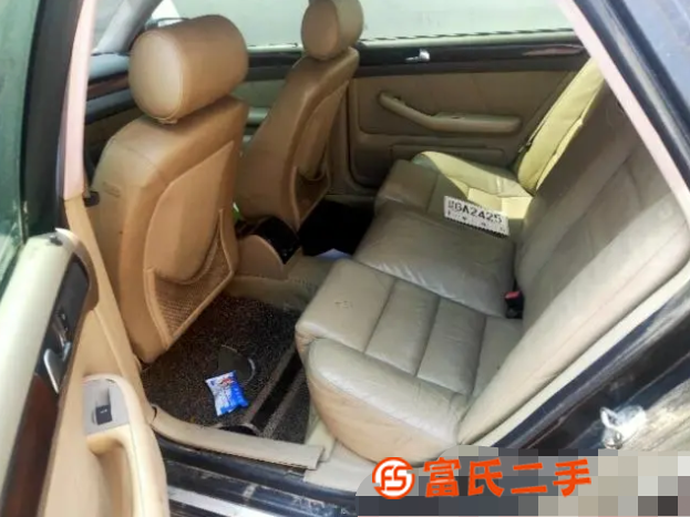 奥迪 奥迪A6 2003款 2.4 无级 基本型 