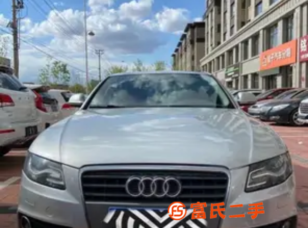 奥迪A4 2009款 A4L 2.0TFSI 无级 132k 