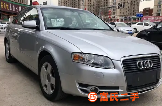 奥迪A4 2008款 1.8T 无级 豪华型 