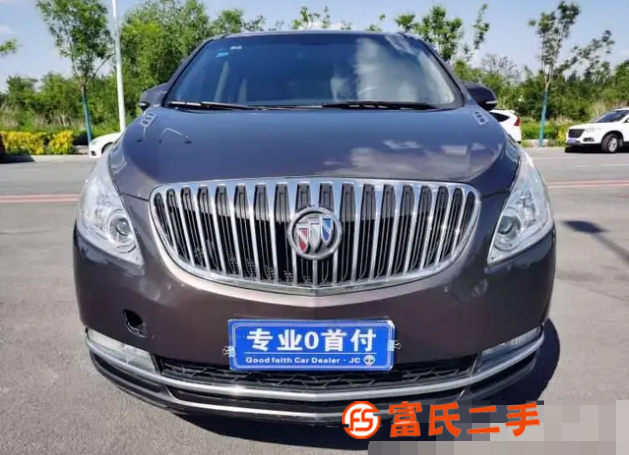 别克GL8 2011款 GL8 豪华商务车 2.4 手自一体 