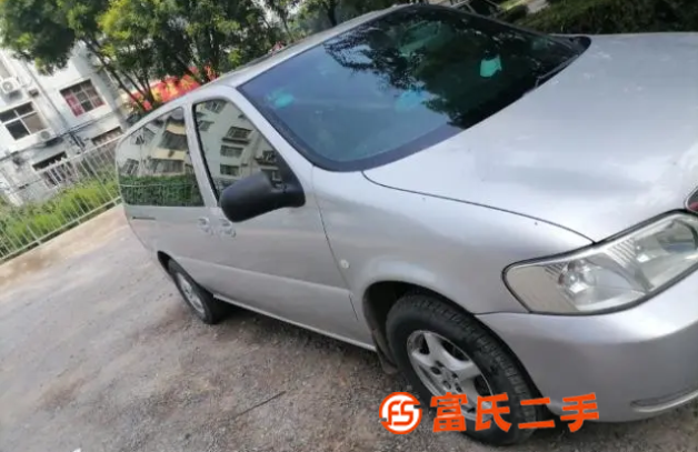 别克 别克GL8 2006款 2.5 自动 CT2 8座舒适 