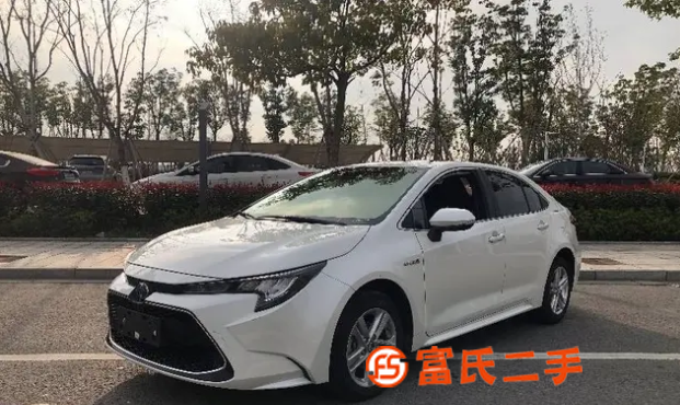 丰田 雷凌 2019款 雷凌双擎 1.8H 无级 尊享版 