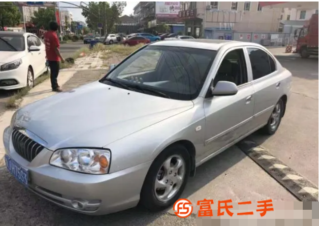 现代 伊兰特 2005款 伊兰特-三厢 1.6 自动 豪华型 