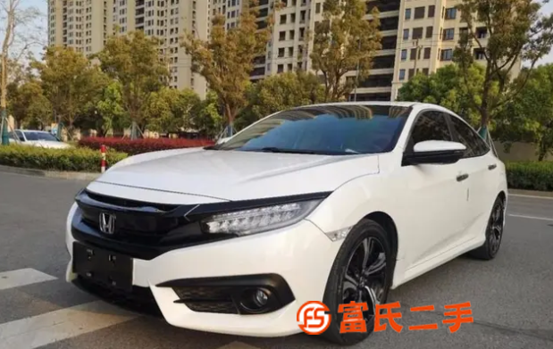 本田 思域 2016款 1.5T 无级 220TURBO 尊 
