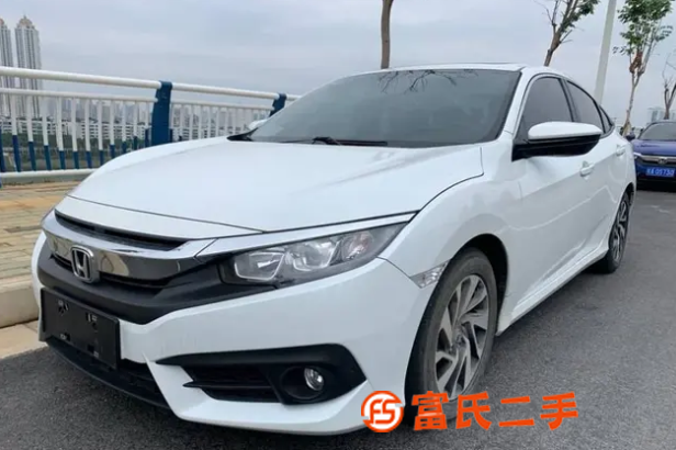 本田 思域 2016款 1.5T 无级 220TURBO 豪 
