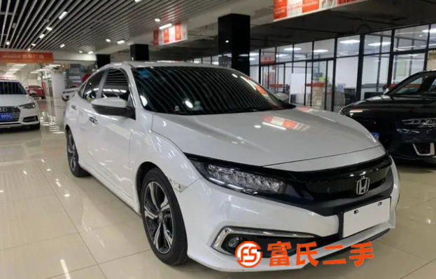 本田 思域 2019款 1.5T 无级 220TURBO 劲 