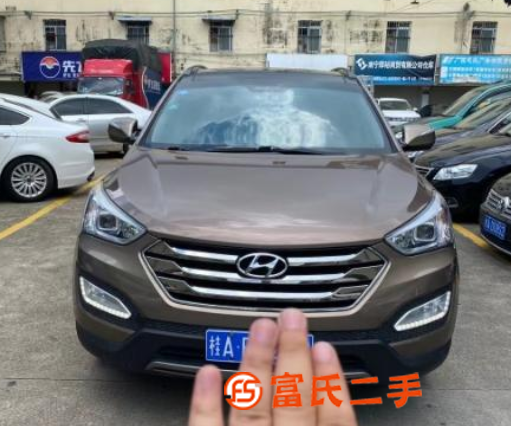 现代 胜达 2015款 新胜达 2.4 手自一体 GLS 5 
