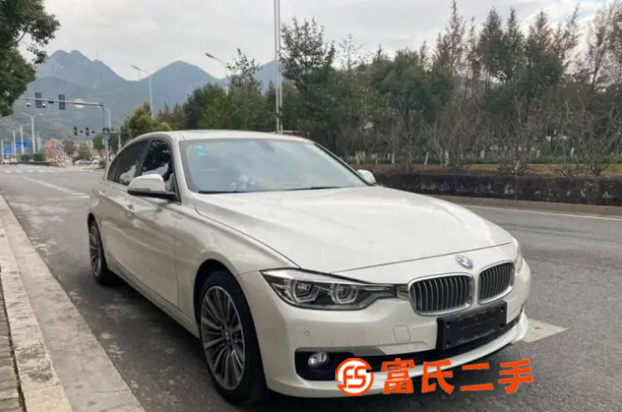 宝马3系 2019款 320Li 2.0T 手自一体 时尚型