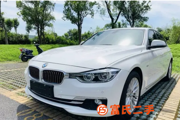 宝马3系 2016款 320Li 2.0T 手自一体 豪华设