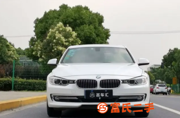 宝马3系 2014款 320Li 2.0T 手自一体 豪华设