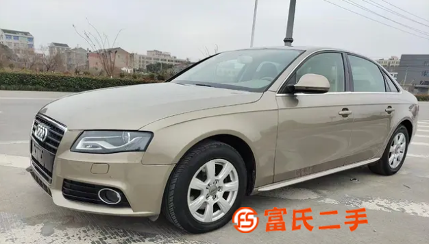 奥迪A4 2011款 A4L 2.0TFSI 无级 132k 