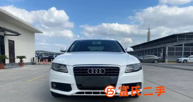 奥迪A4 2011款 A4L 2.0TFSI 无级 132k 