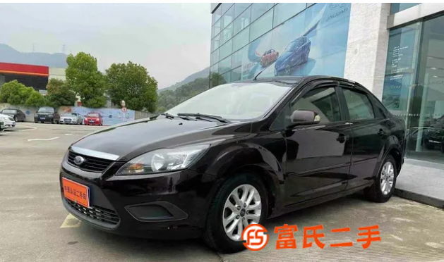 福特 福克斯 2012款 经典福克斯-三厢 1.8 手动 时 