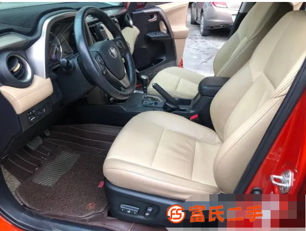 丰田RAV4 2015款 2.0 无级 两驱风尚版 