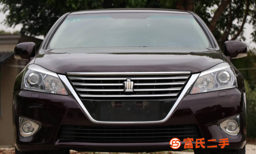 丰田 皇冠 2012款 2.5 手自一体 Royal 真皮版 