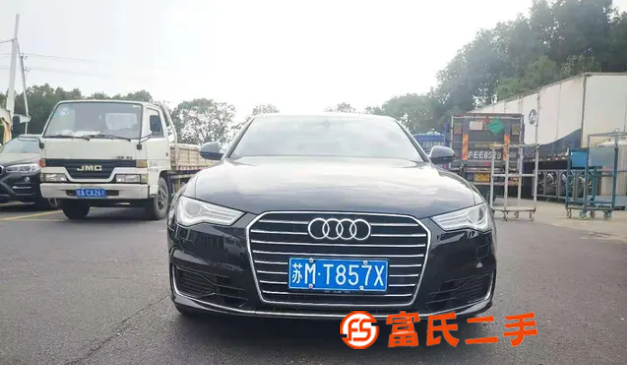 奥迪 奥迪A6 2016款 RS6 Avant 4.0TFS 