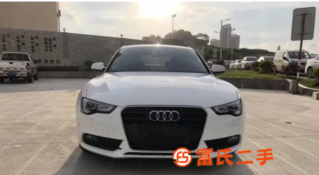 奥迪A5 2013款 A5 Sportback 2.0TFS 