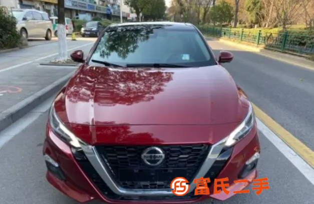日产 天籁 2019款 2.0T 无级 XV 智尊版 