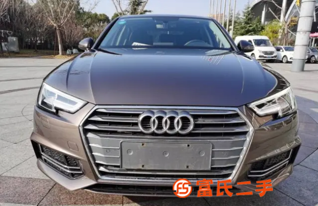 奥迪A4 2018款 A4L 2.0TFSI 双离合 40T 