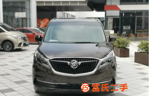 别克GL8 2018款 GL8 ES 豪华商旅车 2.0T 