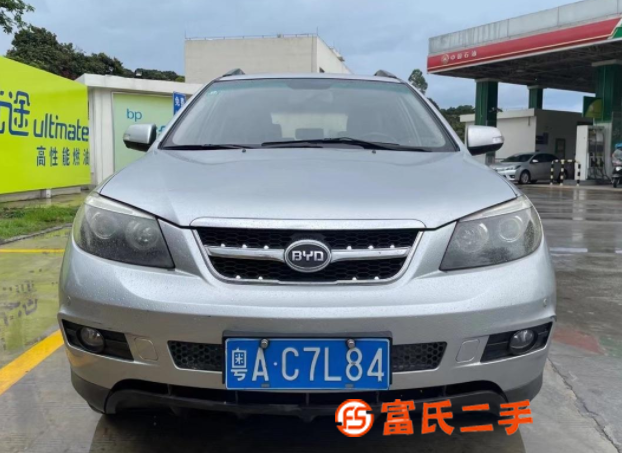 比亚迪S6 2011款 2.4 手自一体 尊享型 