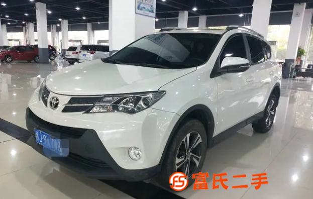 丰田RAV4 2015款 2.0 无级 四驱新锐版 