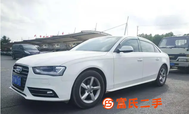 奥迪 奥迪A4 2015款 A4L 2.0TFSI 无级 3 