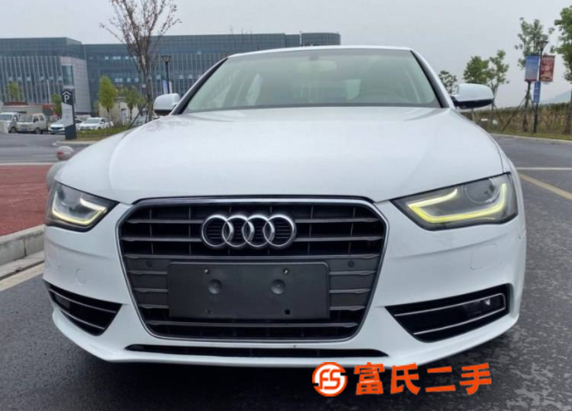 奥迪A4 2013款 A4L 2.0TFSI 无级 35TF 