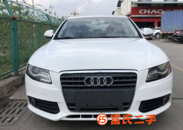奥迪A4 2010款 A4L 2.0TFSI 无级 132k 