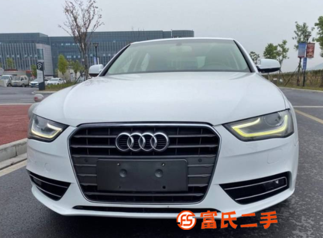 奥迪A4 2013款 A4L 2.0TFSI 无级 35TF 