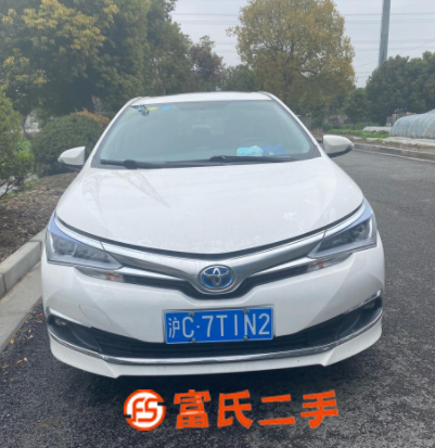 丰田 卡罗拉 2018款 卡罗拉双擎 1.8 无级 智尚版