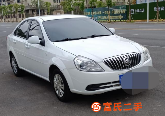 别克凯越轿车 