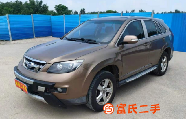 比亚迪S6 2013款 2.0 手动 白金版精英型