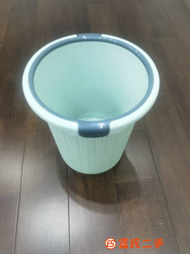 Indoor plastic trash can