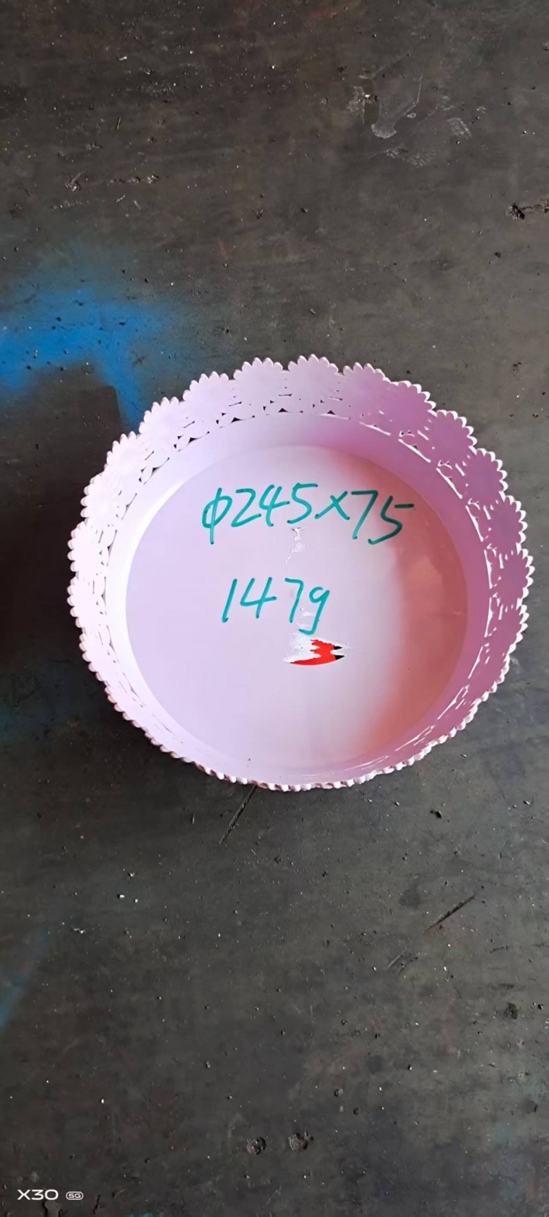 Hollow fruit tray